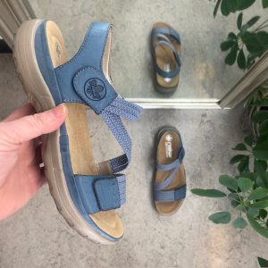 Blå sandal fra Rieker med elastik remme - 37