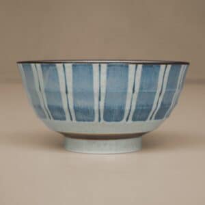 Blå- og hvidstribet ramenskål | Seramikku