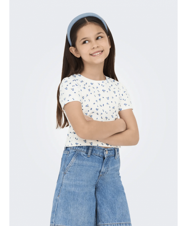 KIDS ONLY top i hvid med blå blomster til piger
